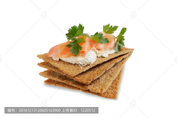 小吃.乳酪和鮭魚面包。
