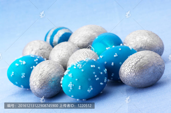 藍(lán)銀復(fù)活節(jié)彩蛋