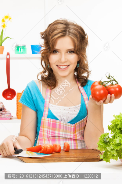 廚房里的美女