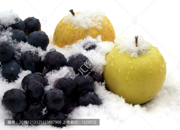 蘋果在雪