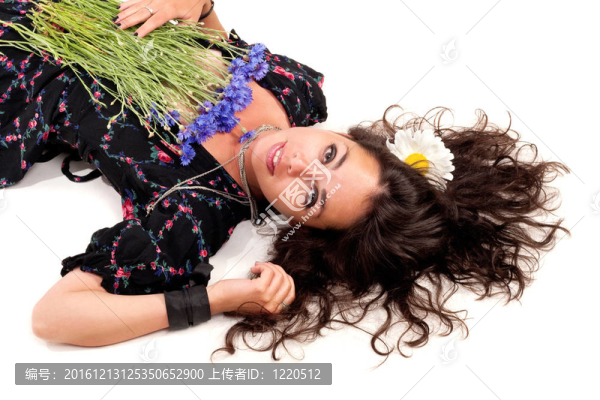 帶花的少女