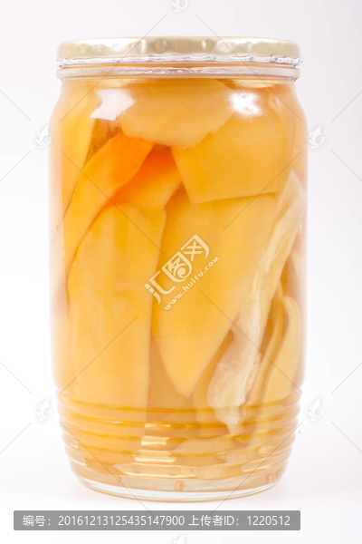白色背景的自制黃椒