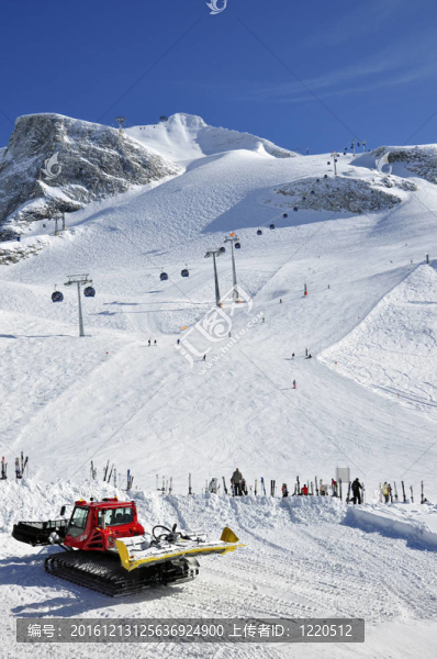 美容師在圖克斯冰川雪