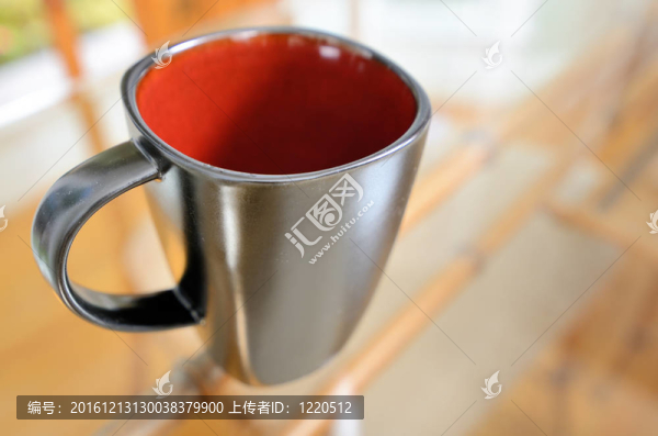 空的咖啡杯