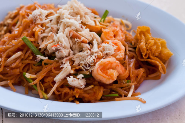 泰國(guó)菜墊；蝦仁炒面