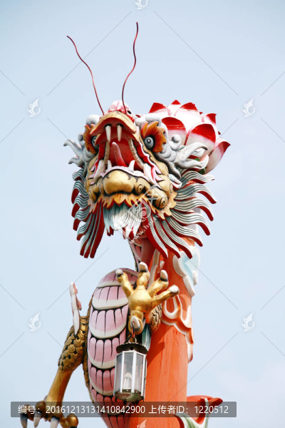 龍的雕像