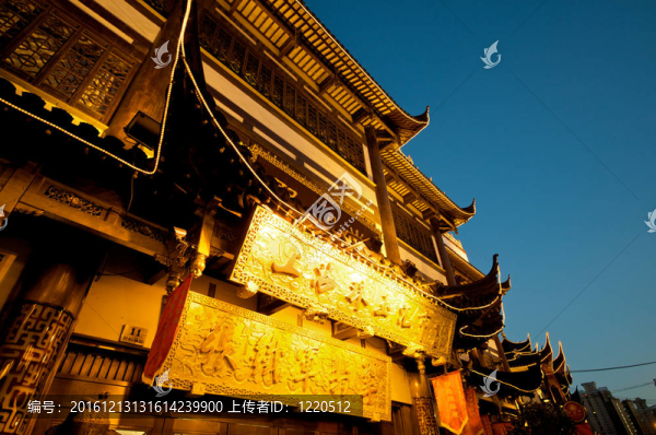 上海夜塔