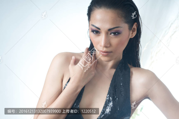美麗的亞洲女子