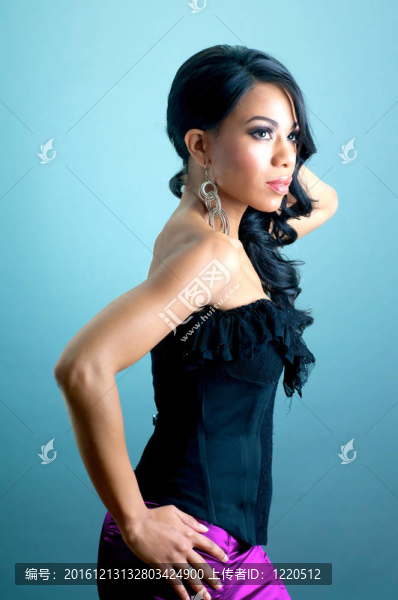 美麗的非洲裔婦女