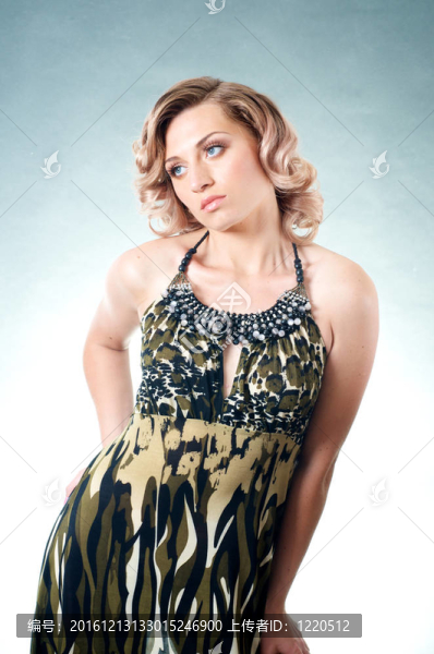 金發(fā)的白種女人
