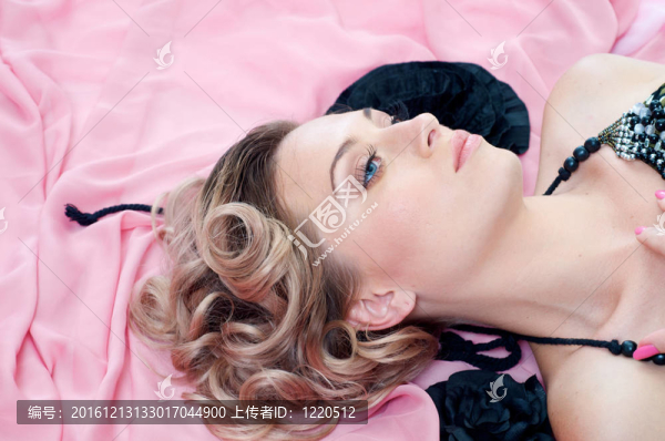 金發(fā)的白種女人