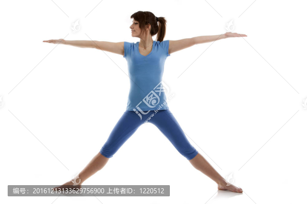 練習(xí)瑜伽的女孩形象
