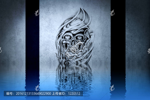 可愛的紋身畫在藍(lán)色的墻壁倒影在水中