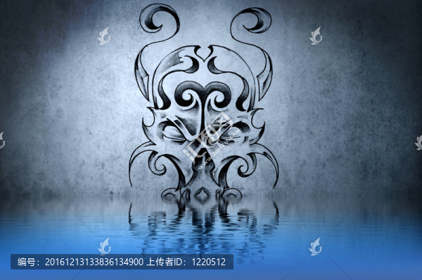 藍(lán)色藍(lán)色墻壁上的戰(zhàn)士頭骨紋身