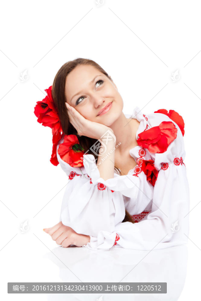 穿傳統(tǒng)衣服的女孩