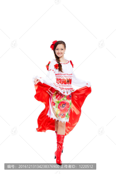 穿傳統(tǒng)衣服的女孩