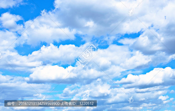 藍(lán)色的天空背景