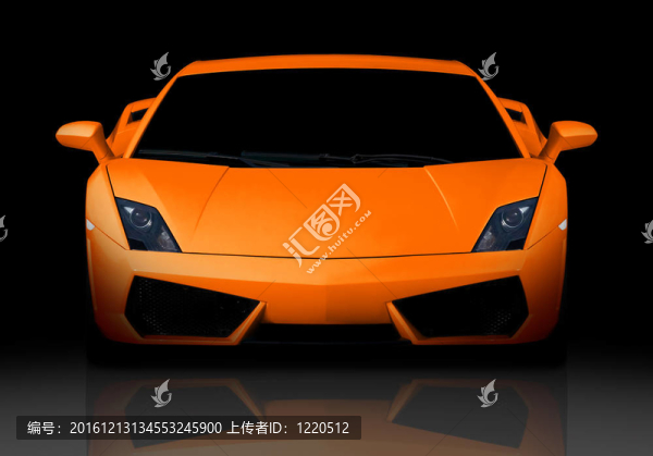 橙色的超級跑車。前視圖。
