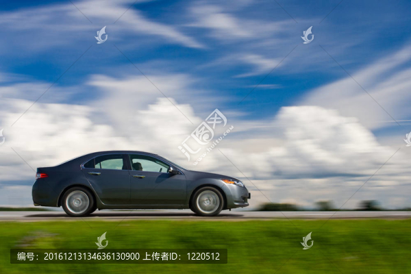 車開著快車