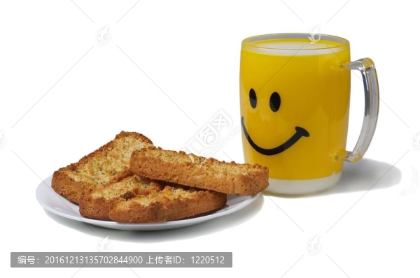 牛奶與餅干黃色的杯子。