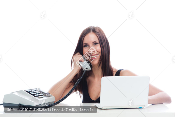 帶著舊手機的秘書女孩