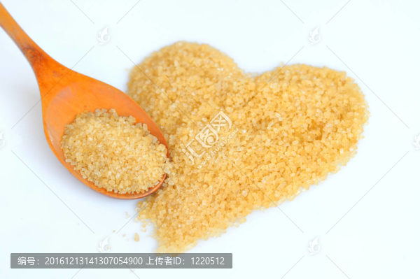 湯匙溢紅糖