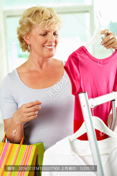 買(mǎi)衣服