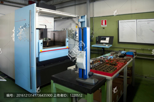 模具制造機