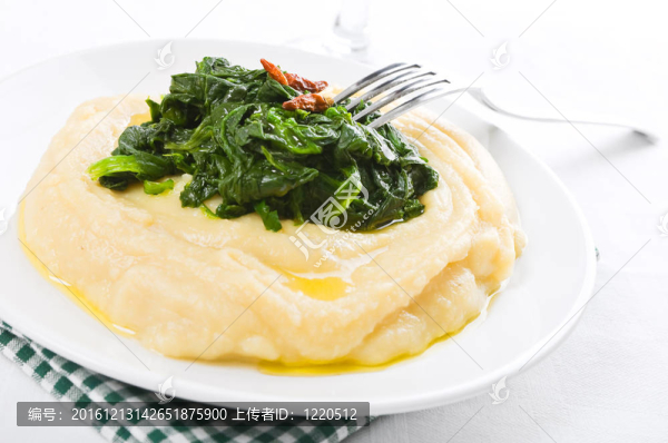 蠶豆醬菠菜。