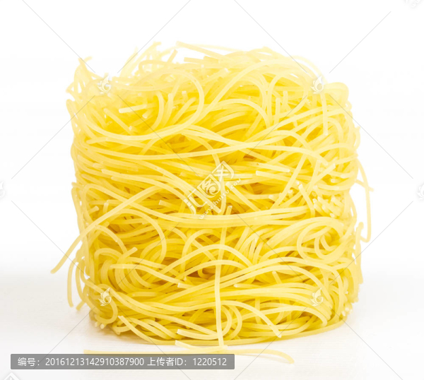 意大利面食面條一部分白色隔離