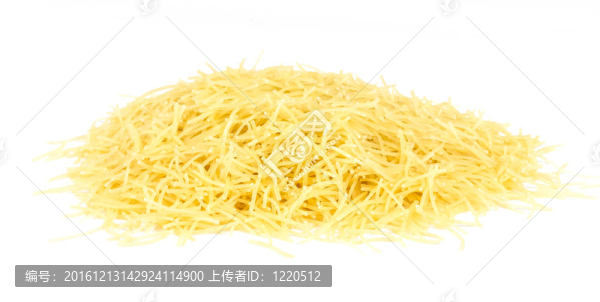 意大利面（通心粉）孤立在白色背景