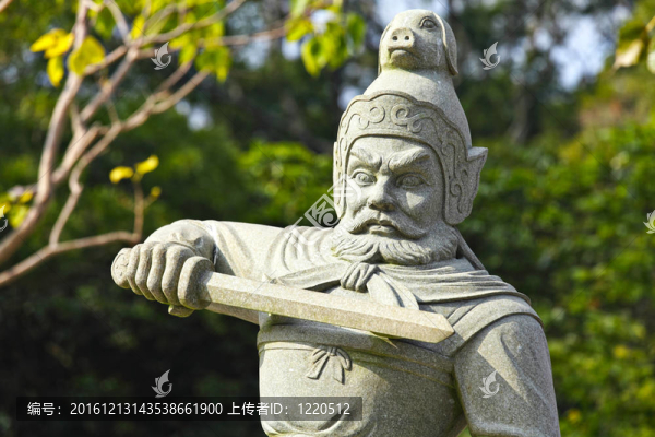 雕像在中華寺