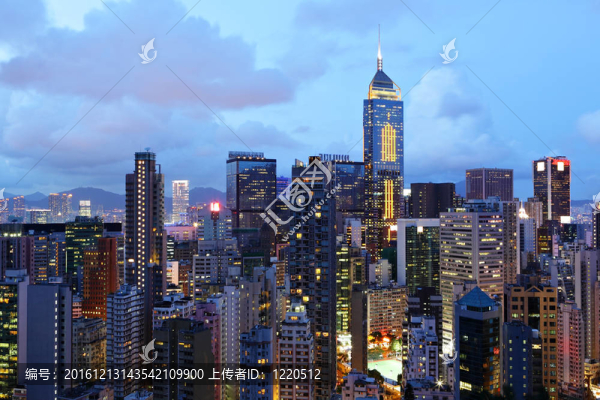 晚上在香港大廈
