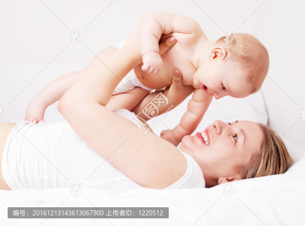 母親和嬰兒