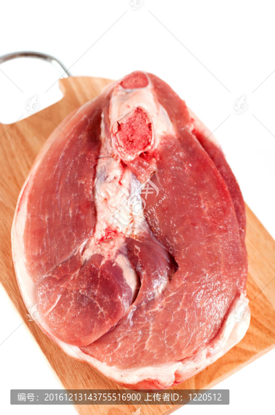 砧板上的豬肉