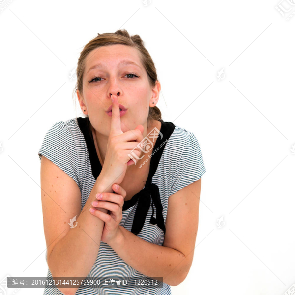年輕新鮮的女人沉默