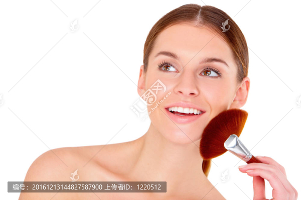 美麗的年輕女子在白色