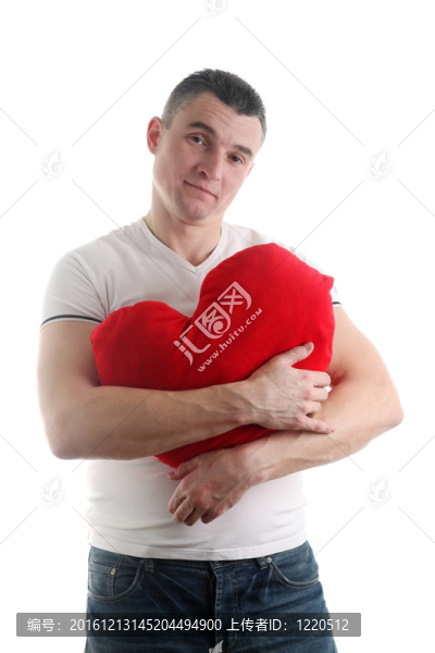 有心形枕頭的人