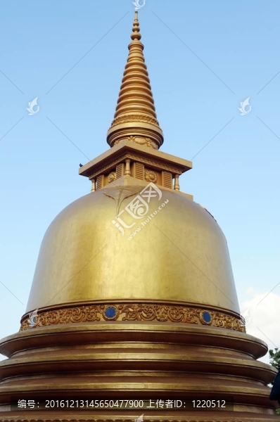 金色佛塔