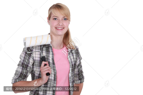 帶油漆輥的婦女