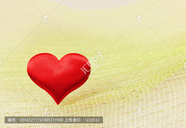 絲綢的紅色的心