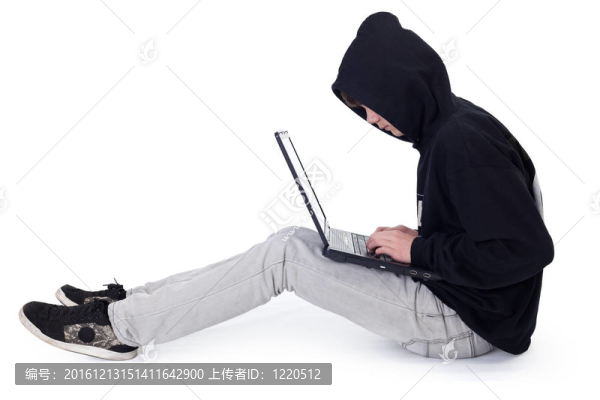 青少年黑客與筆記本電腦
