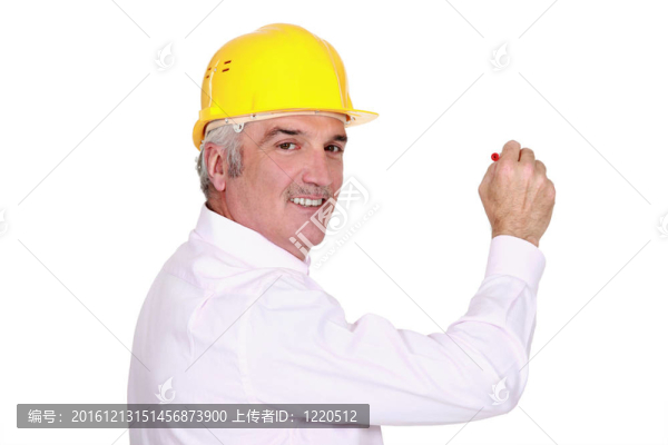 帶鋼筆的白發(fā)建筑師