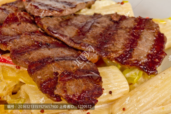 空心面與牛肉醬