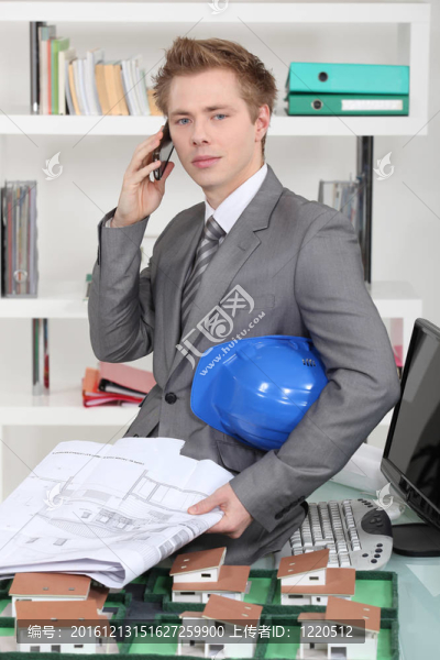 年輕有活力的建筑師