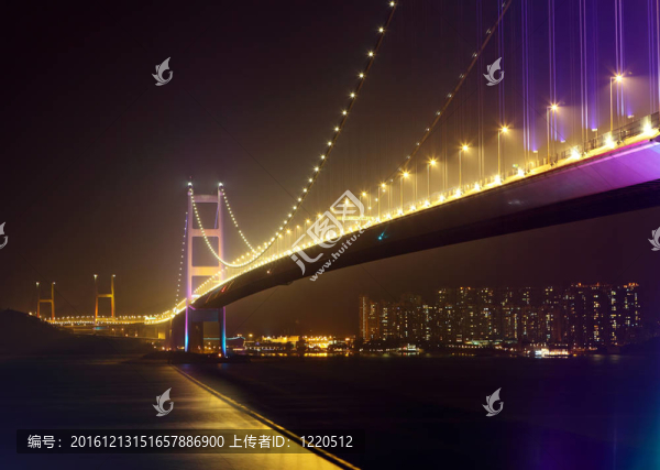 青馬大橋晚上