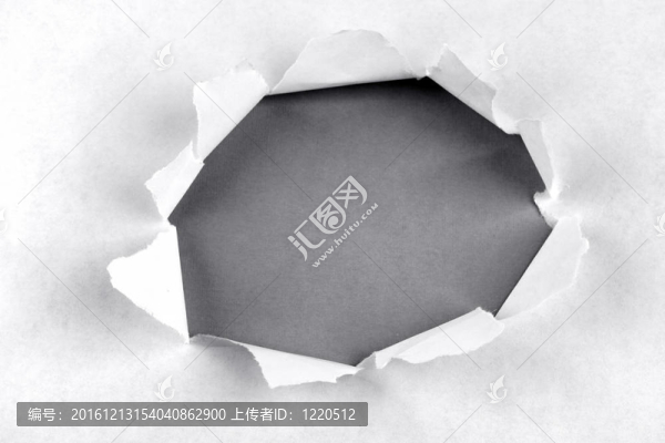 孔在紙
