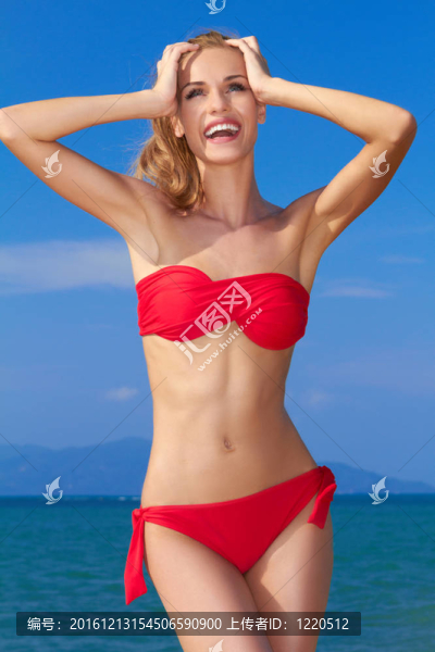 紅色比基尼美女