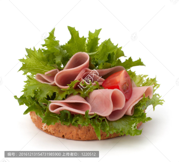 健康三明治配蔬菜和煙熏火腿