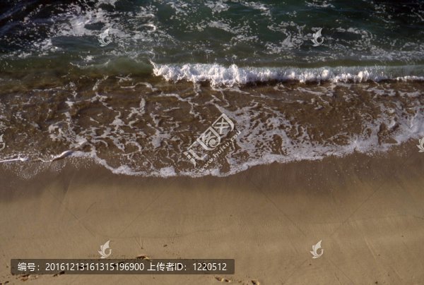 沙灘腳印